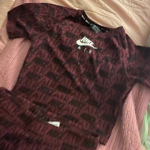 Women’s Nike set!